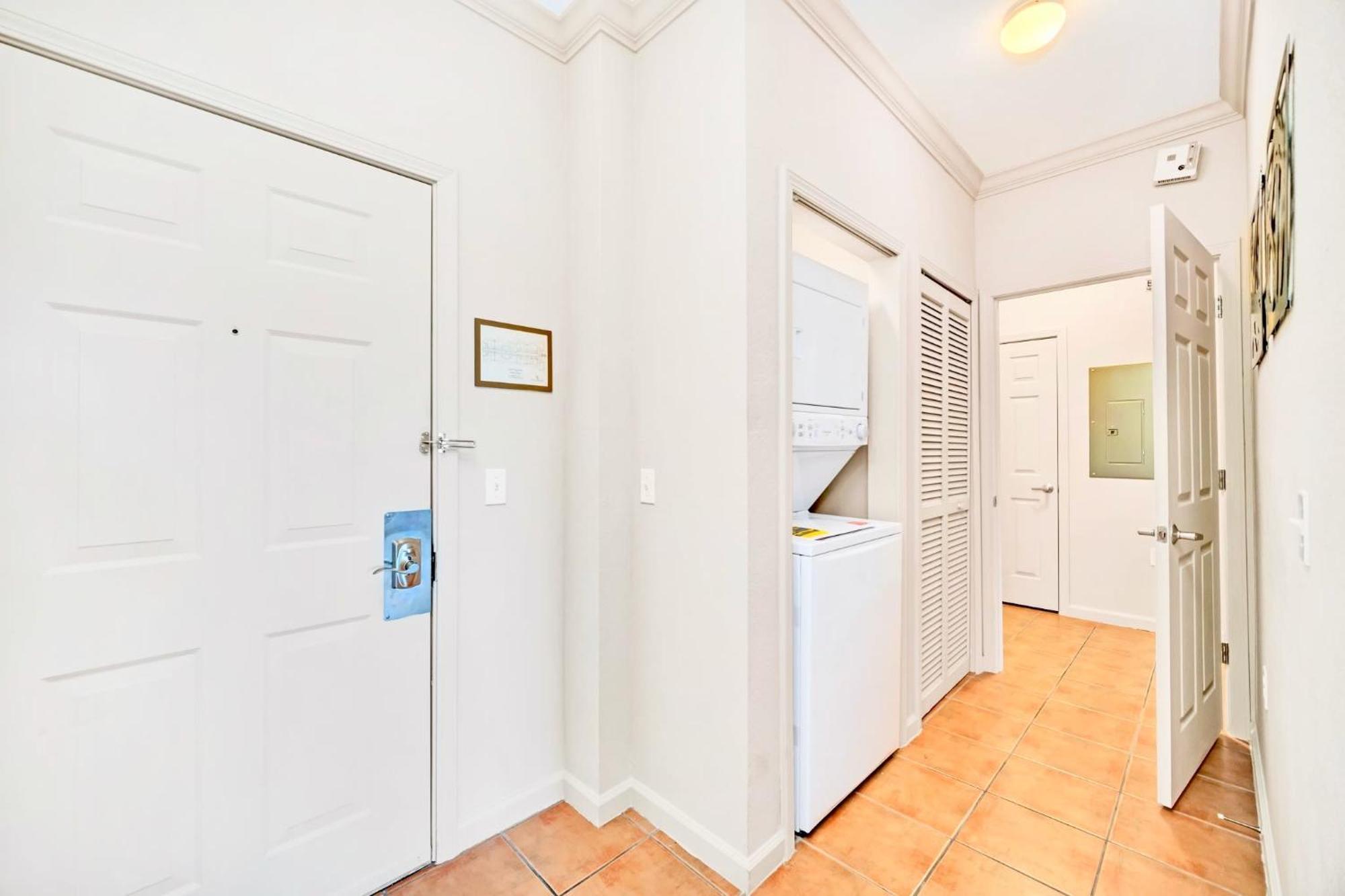 Bright Condo - 2Br With Pool & Hot Tub, Near Disney! Orlando Eksteriør bilde
